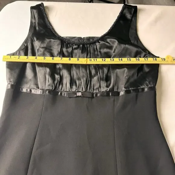 Tahari Arthur Levine Women 10 dress formal sheath black silk poly holiday party - Picture 14 of 16